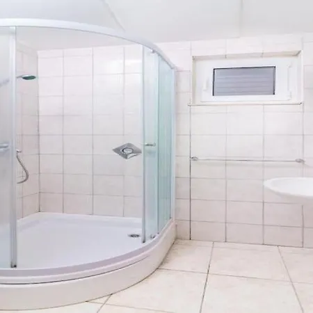 아파트 - Comfort One Bedroom D2 *
