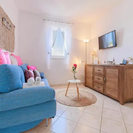 - Comfort One Bedroom D2