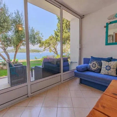 - Comfort One Bedroom D2 룸바르다