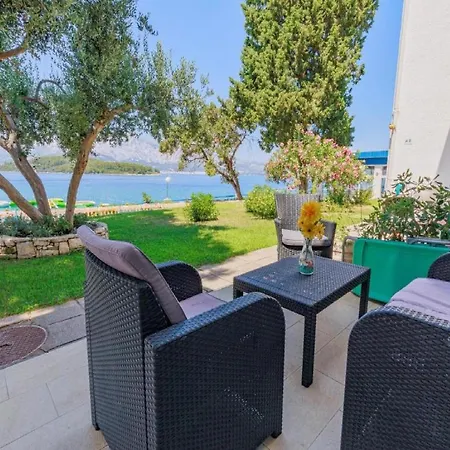 - Comfort One Bedroom D2